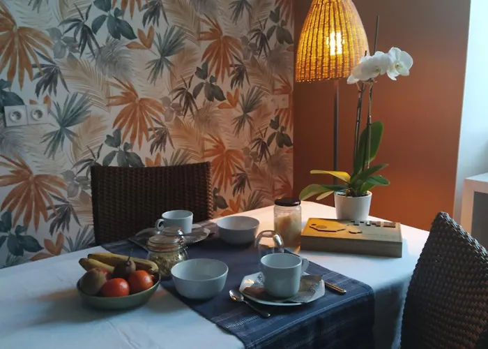 Bed and breakfast Modes Et Café Epargnes